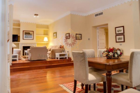 Гостиница Apartamento junto a la catedral  Севилья
